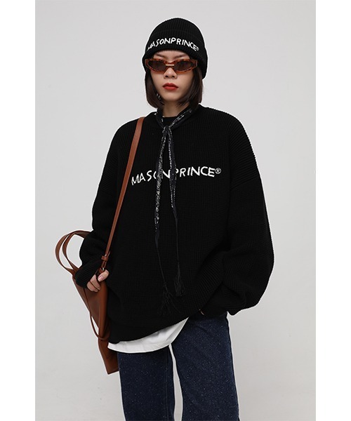 MASONPRINCE（メイソンプリンス）の「【MASONPRINCE】5 color oversized front brand logo knit MY2030（ニット/セーター・メンズ・レッド/ブラウン/グレー/ブラック/グリーン・L/S/M）」の2枚目の写真