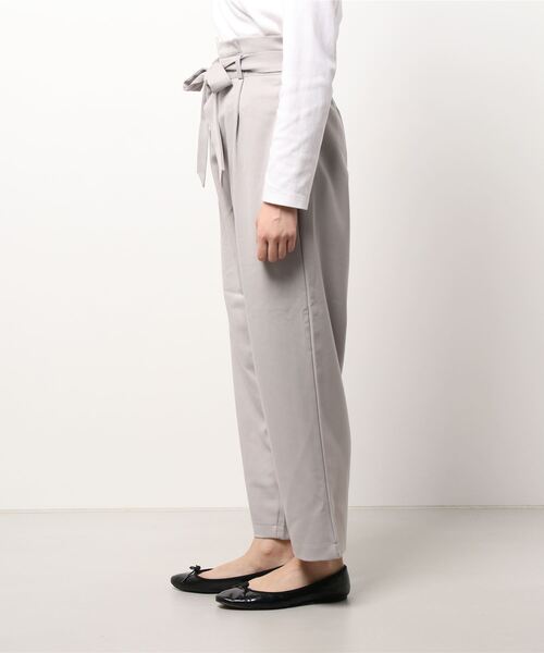 flower(フラワー)の「スムーステーパードパンツ(その他パンツ・レディース・ブラック/グレー・FREE)」の3枚目の写真