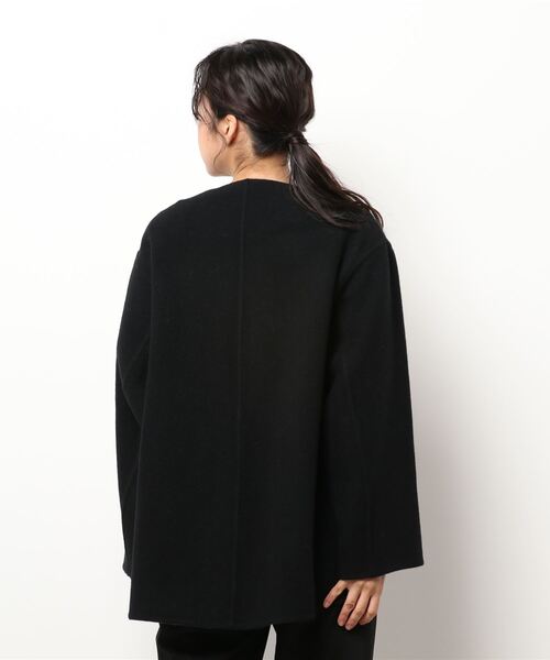 LE GLAZIK（ルグラジック）の「REVERSIBLE COLLARLESS JACKET（ノーカラージャケット・レディース・ブラック系その他・36）」の3枚目の写真