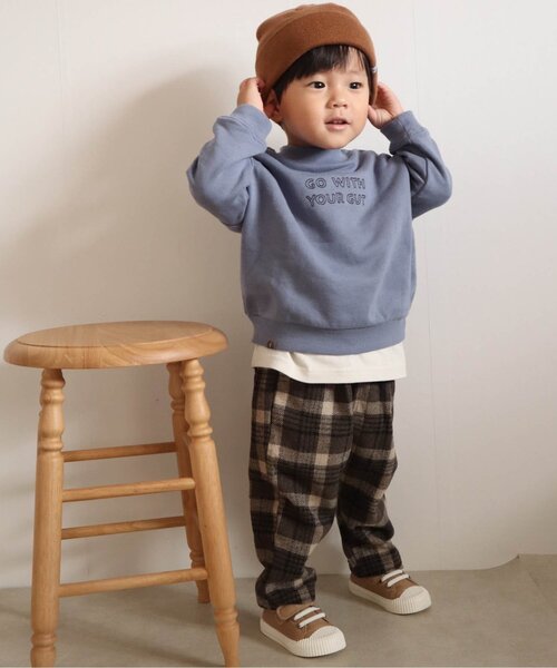 BREEZE by yumi.(ブリーズバイユミ)の「WEB限定 刺繍ロゴトレーナー【BREEZE by yumi.】(スウェット・キッズ・グレー/カーキ/サックスブルー/ピンク/チャコール・90/100/110/120/80/130/140)」の1枚目の写真