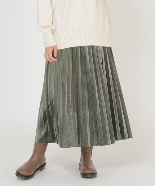 ikka(イッカ)の「ベロアプリーツスカート(スカート・レディース・オフホワイト/グリーン/ブルー・M/L)」の2枚目の写真