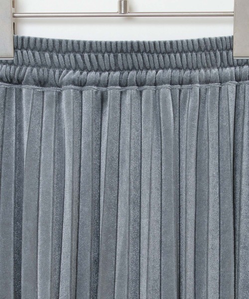 ikka(イッカ)の「ベロアプリーツスカート(スカート・レディース・オフホワイト/グリーン/ブルー・M/L)」の5枚目の写真