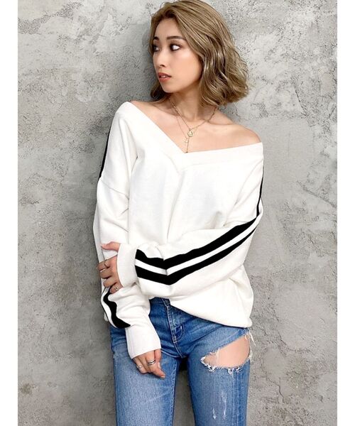 GYDA(ジェイダ)の「2WAY ラインニットトップス(ニット/セーター・レディース・オフホワイト/グレー/ブラック/ベージュ・FREE)」の9枚目の写真