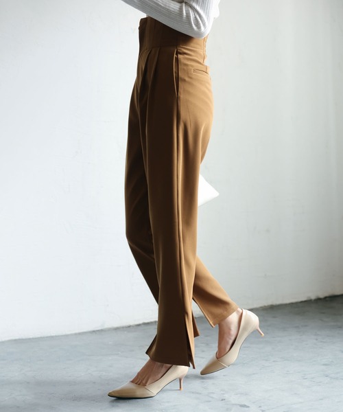 SAISON DE PAPILLON（セゾンドパピヨン）の「バックゴムハイウエストストレートパンツ（その他パンツ・レディース・ブルー/ブラウン/ブラック・S/M/L）」の5枚目の写真