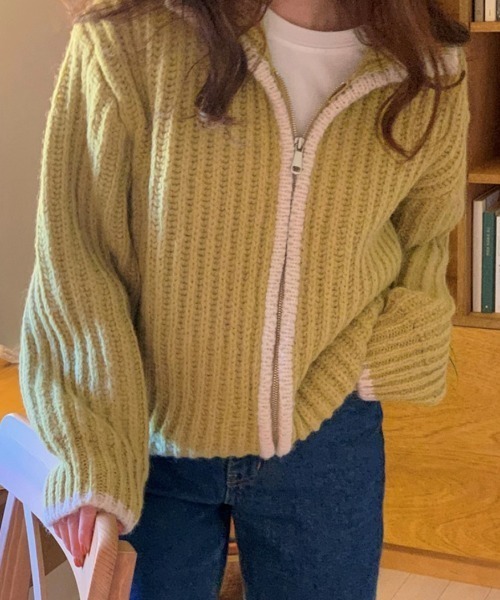 MANGROVE(マングローブ)の「ケーブルニットブルゾン(ブルゾン・レディース・ライトグレー/イエロー/グレー・FREE)」の13枚目の写真