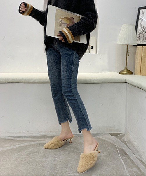 Jasmine Grandiflorum(ジャスミングランディフローラム)の「【Jasmine】 ヒール6㎝ ファーのエレガントミュールパンプス(パンプス・レディース・ブラック/ベージュ/オフホワイト/グリーン・23.0cm/24.0cm/25.0cm)」の13枚目の写真