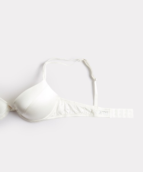 Intimissimi（インティミッシミ）の「Bellissima シルク プッシュアップブラ（ブラジャー・レディース・ブラック/ブルー/ピンクゴールド/アイボリー/レッド・75B/80B/75C/80C/70B/85B）」の22枚目の写真