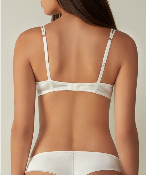 ❤️シルク70B ブラジリアンS Mia スーパープッシュアップブラ　20%オフ Intimissimi（インティミッシミ）の「Mia シルク スーパー