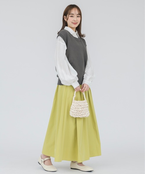 NEUNA(ヌナ)の「【ノースリーブでも着用できる】3WAY肌見せデコルテサマーニットベスト/ボレロ(ニット/セーター・レディース・ホワイト/チャコールグレー/ピンク・FREE)」の6枚目の写真