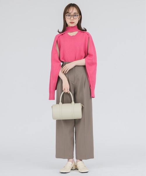 NEUNA(ヌナ)の「【ノースリーブでも着用できる】3WAY肌見せデコルテサマーニットベスト/ボレロ(ニット/セーター・レディース・ホワイト/チャコールグレー/ピンク・FREE)」の7枚目の写真