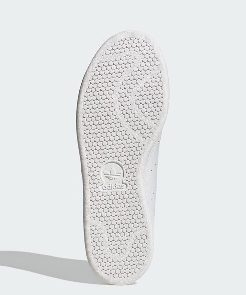 adidas（アディダス）の「スタンスミス / Stan Smith / アディダスオリジナルス（メンズ/レディース）（スニーカー・メンズ・ホワイト×ネイビー・23.5cm/24.5cm/23.0cm/24.0cm/28.0cm/25.5cm/27.5cm/25.0cm/26.0cm/27.0cm/22.0cm/22.5cm/29.0cm/26.5cm/28.5cm）」の8枚目の写真