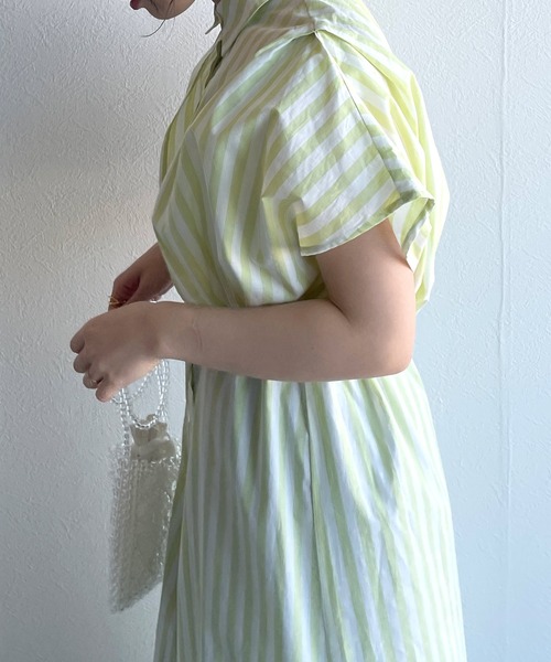 w closet(ダブルクローゼット)の「先染めストライプレイヤード風シャツワンピース(シャツワンピース・レディース・ブラック/ブルー/グリーン・FREE)」の14枚目の写真