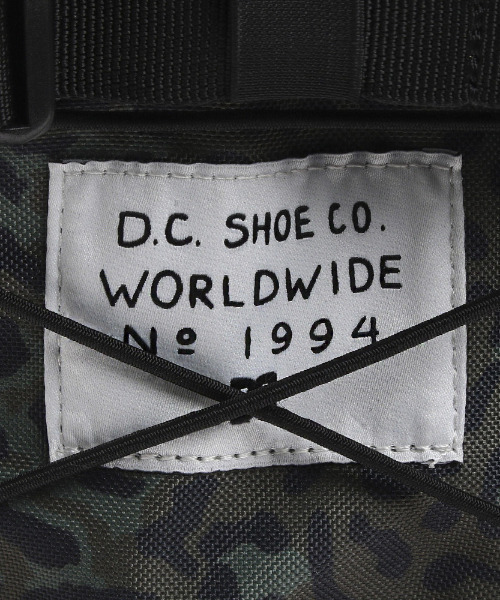 DC（ディーシー）の「DC/ディーシー バックパック 22BADENPOWELL 30L DBP221203（バックパック/リュック・メンズ・ブラック/カーキ・FREE）」の9枚目の写真