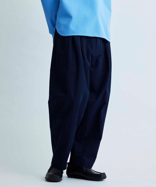 ADAM ET ROPE'(アダムエロペ)の「ルーズ ワイド テーパード アンクルパンツ(その他パンツ・メンズ・ホワイト/ネイビー/カーキ/ピンク系その他2・M/L)」の4枚目の写真