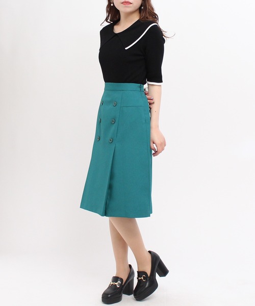 TRUDEA(トルディア)の「フロントボタン フレアスカート(スカート・レディース・グリーン/グレイッシュベージュ/ブラック・LARGE/SMALL/MEDIUM)」の11枚目の写真
