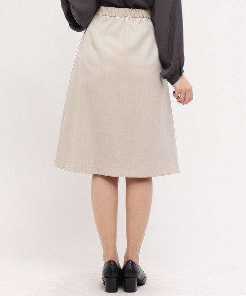 TRUDEA(トルディア)の「フロントボタン フレアスカート(スカート・レディース・グリーン/グレイッシュベージュ/ブラック・LARGE/SMALL/MEDIUM)」の7枚目の写真