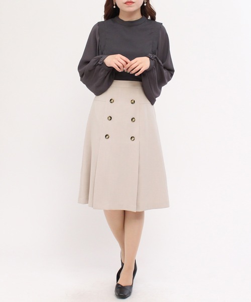 TRUDEA(トルディア)の「フロントボタン フレアスカート(スカート・レディース・グリーン/グレイッシュベージュ/ブラック・LARGE/SMALL/MEDIUM)」の12枚目の写真