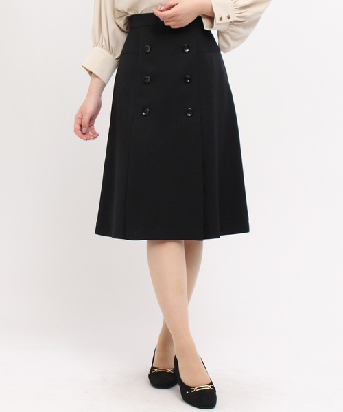 TRUDEA(トルディア)の「フロントボタン フレアスカート(スカート・レディース・グリーン/グレイッシュベージュ/ブラック・LARGE/SMALL/MEDIUM)」の19枚目の写真