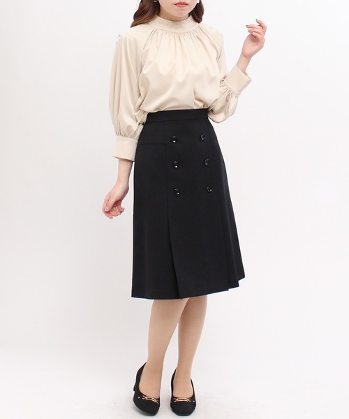 TRUDEA(トルディア)の「フロントボタン フレアスカート(スカート・レディース・グリーン/グレイッシュベージュ/ブラック・LARGE/SMALL/MEDIUM)」の17枚目の写真