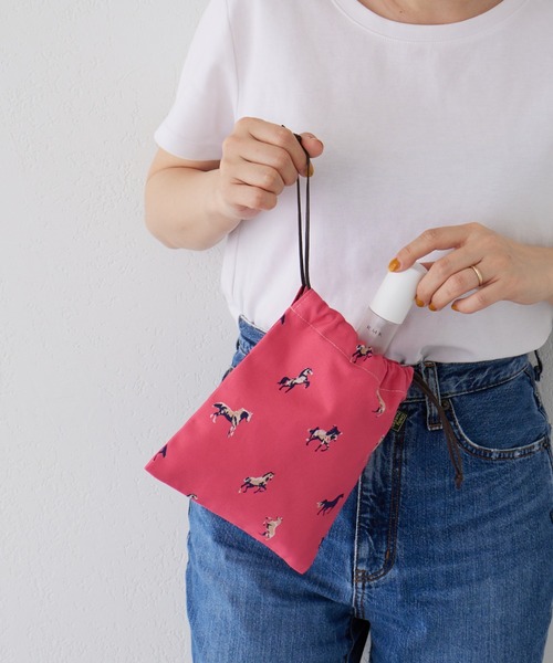 Daily russet(デイリー ラシット)の「WOODLANDER / 巾着ポーチ(S)(ポーチ・レディース・ピンク/ネイビー/ベージュ/グリーン/グレー・FREE)」の6枚目の写真