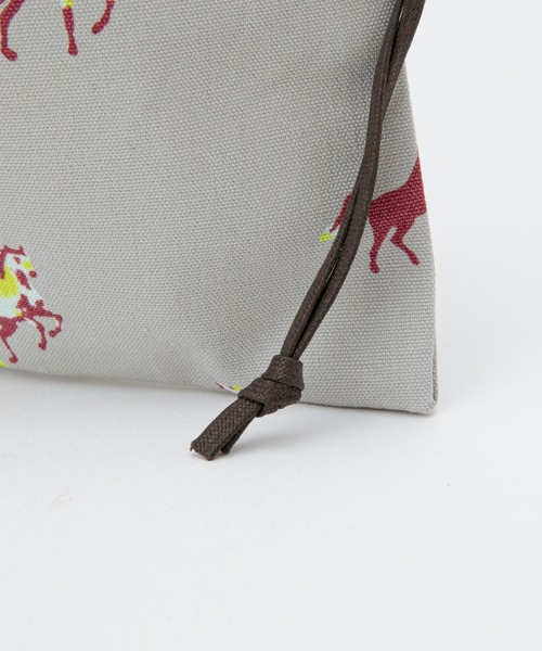 Daily russet(デイリー ラシット)の「WOODLANDER / 巾着ポーチ(S)(ポーチ・レディース・ピンク/ネイビー/ベージュ/グリーン/グレー・FREE)」の19枚目の写真