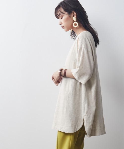 CHIC STYLE(シックスタイル)の「<大きいサイズ>深Vネックチュニックブラウス シックスタイル(シャツ/ブラウス・レディース・ブラック/ベージュ・5L/LL/L/3L/4L)」の16枚目の写真