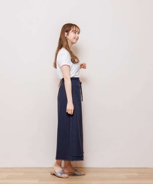 flower(フラワー)の「フューリーフリンジスカート(スカート・レディース・ネイビー/ベージュ・FREE)」の9枚目の写真