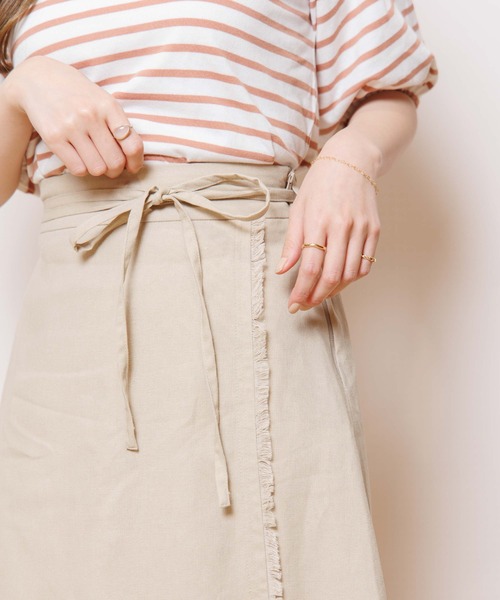 flower(フラワー)の「フューリーフリンジスカート(スカート・レディース・ネイビー/ベージュ・FREE)」の21枚目の写真