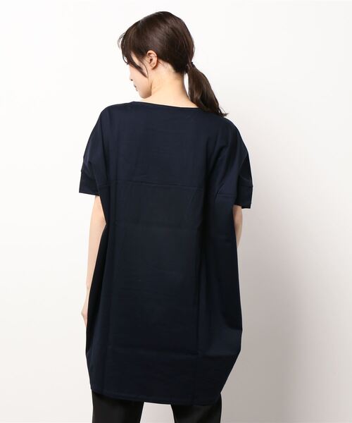 mizuiroind（ミズイロインド）の「mizuiro ind ボートネックコクーンプルオーバー（Tシャツ/カットソー・レディース・ネイビー/ブラック/ホワイト/チャコールグレー/グレー・FREE）」の7枚目の写真