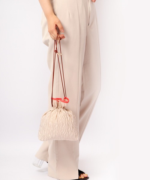 FUNALIVE(ファンアライブ)の「dignity closet くしゅくしゅチュールバッグ/Kusyu Tulle Bag(ショルダーバッグ・レディース・ブラック/グレー/アイボリー・FREE)」の8枚目の写真