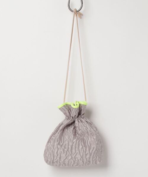 FUNALIVE(ファンアライブ)の「dignity closet くしゅくしゅチュールバッグ/Kusyu Tulle Bag(ショルダーバッグ・レディース・ブラック/グレー/アイボリー・FREE)」の21枚目の写真