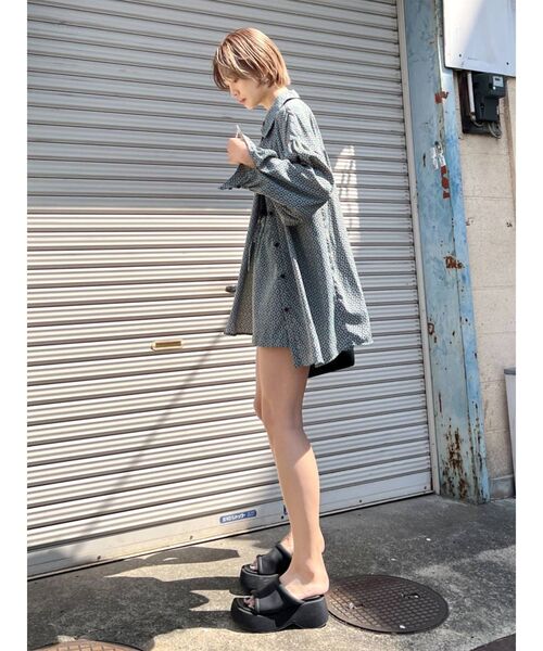 EMODA（エモダ）の「リラックスボリュームシャツ（シャツ/ブラウス・レディース・グレー/ブラック/その他・FREE）」の7枚目の写真