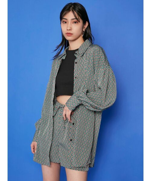 EMODA（エモダ）の「リラックスボリュームシャツ（シャツ/ブラウス・レディース・グレー/ブラック/その他・FREE）」の11枚目の写真