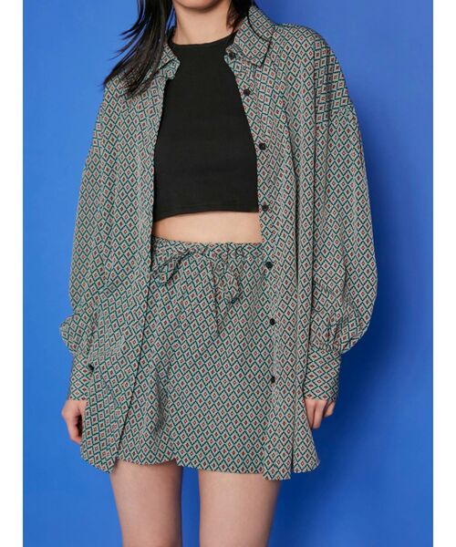 EMODA（エモダ）の「リラックスボリュームシャツ（シャツ/ブラウス・レディース・グレー/ブラック/その他・FREE）」の12枚目の写真