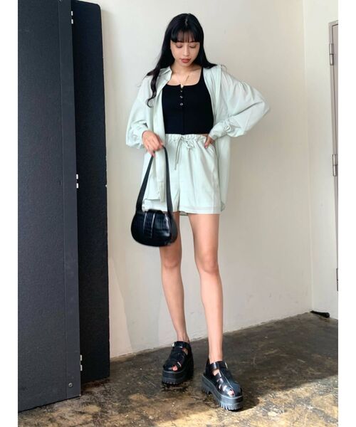 EMODA（エモダ）の「リラックスボリュームシャツ（シャツ/ブラウス・レディース・グレー/ブラック/その他・FREE）」の19枚目の写真