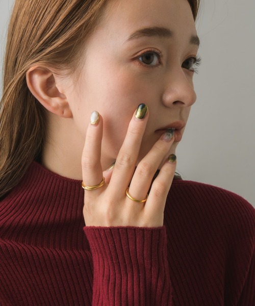 muku(ムク)の「金属アレルギー対応 ツイストウェーブリング/サージカルステンレス/316L(リング・レディース・ゴールド/シルバー・11/13/3/9)」の10枚目の写真