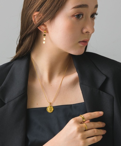 muku(ムク)の「金属アレルギー対応 ツイストウェーブリング/サージカルステンレス/316L(リング・レディース・ゴールド/シルバー・11/13/3/9)」の16枚目の写真