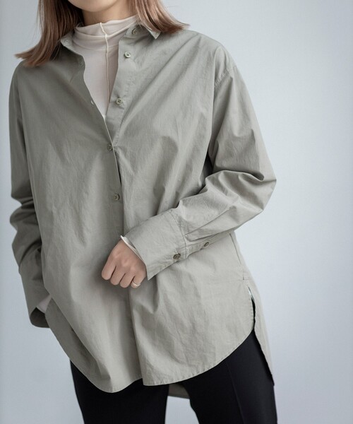 THE SHOP TK (ザ ショップ ティーケー )の「◆【CLUEL 9月号掲載】【ビッグシルエット】レギュラーカラーシャツ(シャツ/ブラウス・レディース・オリーブ/ホワイト系/ネイビー系2/レッド系4・11/12/13)」の5枚目の写真