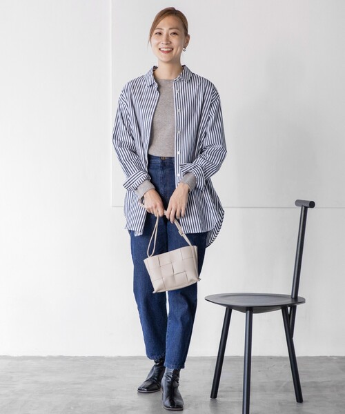 THE SHOP TK (ザ ショップ ティーケー )の「◆【CLUEL 9月号掲載】【ビッグシルエット】レギュラーカラーシャツ(シャツ/ブラウス・レディース・オリーブ/ホワイト系/ネイビー系2/レッド系4・11/12/13)」の14枚目の写真