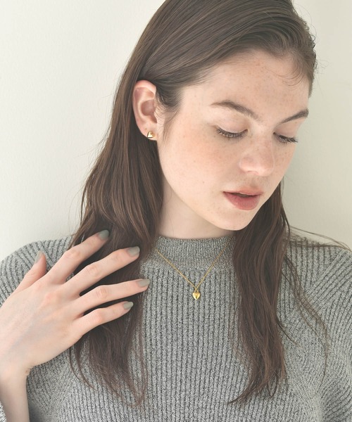 LHME(エルエイチエムイー)の「【WEB限定】”Atrium”プランプハートピアス/サージカルステンレス(金属アレルギー対応)【LHME / エルエイチエムイー】(ピアス(両耳用)・レディース・シルバー/ゴールド/ピンクゴールド・ONE SIZE)」の17枚目の写真
