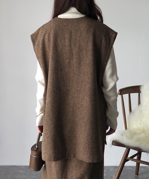 Riberry(リベリー)の「【セットアップ可】起毛ストライプVネックベスト(ベスト・レディース・ブラウン/グレー/チャコールグレー・MEDIUM)」の13枚目の写真