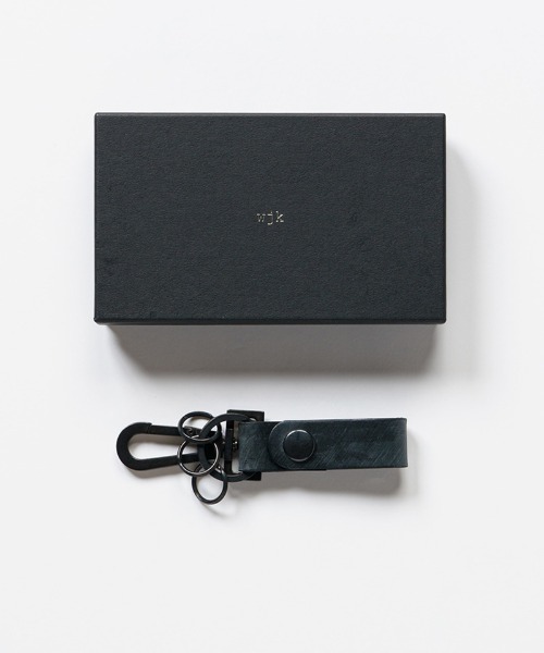 wjk（ダヴルジェイケイ）の「mko10856- bridle key holder キーホルダー（キーホルダー・メンズ・ゴールド/ブラック・FREE）」の8枚目の写真