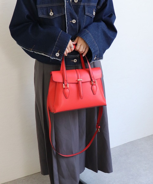 MIAN （ミアン）の「CATTLEYA / フラップ2wayハンドバッグ（ハンドバッグ・レディース・ブラウン/グレー/ブラック/レッド/サックスブルー/ピンクベージュ/モカ・FREE）」の7枚目の写真