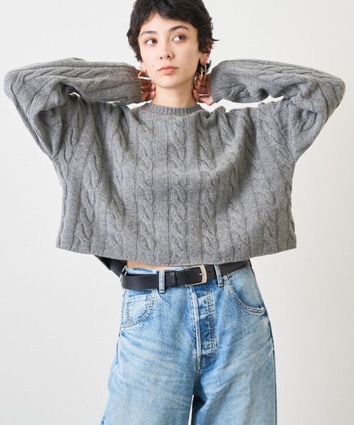 Whim Gazette（ウィムガゼット）の「ニットケーブルプルオーバー（ニット/セーター・レディース・グレー/キャメル・FREE）」の16枚目の写真