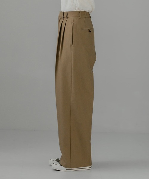 KBF(ケイビーエフ)の「ダブルタックストレートパンツ(その他パンツ・レディース・ブラック/ブラウン/グリーン系その他・ONE)」の19枚目の写真