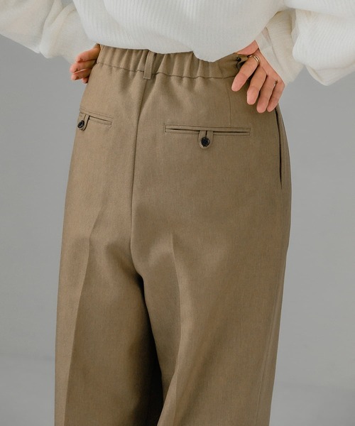 KBF(ケイビーエフ)の「ダブルタックストレートパンツ(その他パンツ・レディース・ブラック/ブラウン/グリーン系その他・ONE)」の12枚目の写真