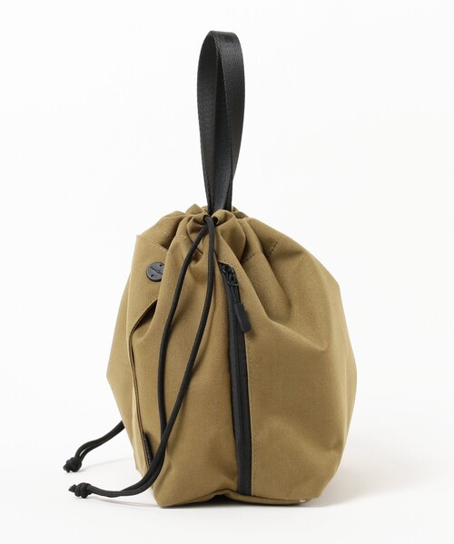 CANTERA(カンテラ)の「NOTIVE/CANTERA / LUSAKA2.1 Drawstring Pouch(トートバッグ・メンズ・ブラック/ベージュ・ONE SIZE)」の3枚目の写真