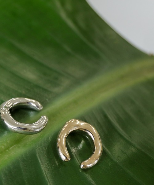 select MOCA(セレクトモカ)の「ヘキサゴンイヤーカフ(イヤーカフ・レディース・ゴールド/シルバー・FREE)」の15枚目の写真