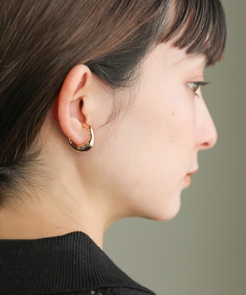 select MOCA(セレクトモカ)の「ヘキサゴンイヤーカフ(イヤーカフ・レディース・ゴールド/シルバー・FREE)」の9枚目の写真