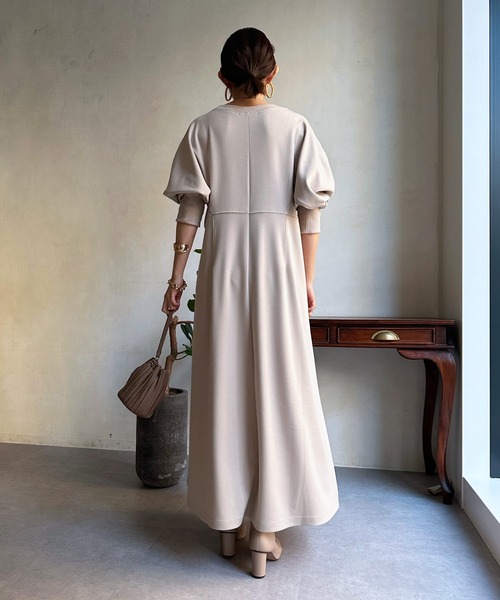 DouDou（ドゥドゥ）の「ドルマン切替カットワンピース（ワンピース・レディース・ブラック/ベージュ/アイボリー・FREE）」の15枚目の写真